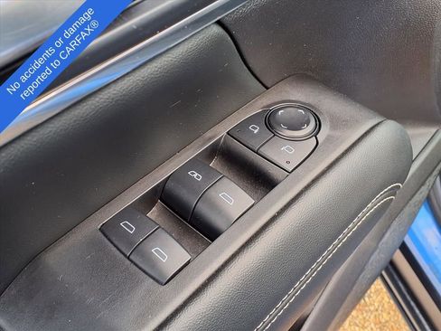 Used 2025 GMC Terrain Elevation image 16