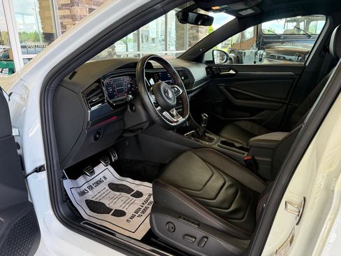Used 2019 Volkswagen Jetta GLI Autobahn FWD image 9