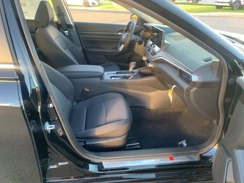 New 2025 Nissan Altima 2.5 SV w/ SV Special Edition Package image 29