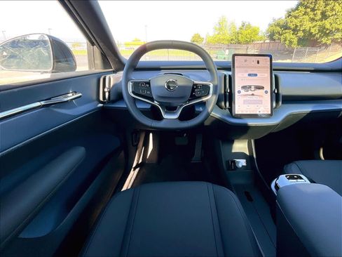 New 2026 Volvo EX30 Cross Country Ultra w/ Protection Package Premier image 15