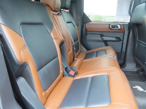 Used 2024 Ford Bronco Outer Banks AWD/4WD image 43