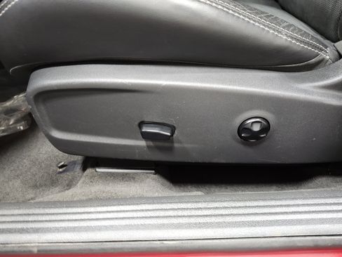 Used 2012 Dodge Challenger SRT8 w/ Premium Sound Group image 27