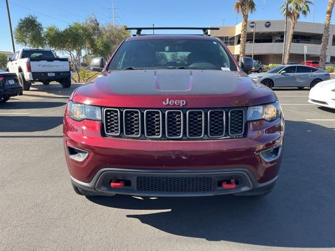 Used 2019 Jeep Grand Cherokee Trailhawk AWD/4WD image 3