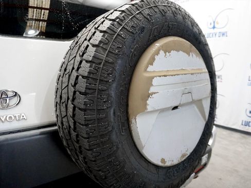 Used 2010 Toyota FJ Cruiser 2WD image 22