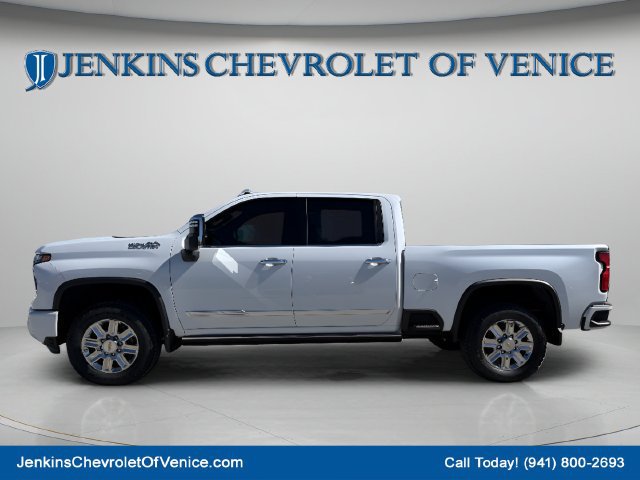 New 2026 Chevrolet Silverado 2500 High Country w/ High Country Premium Package AWD/4WD image 8