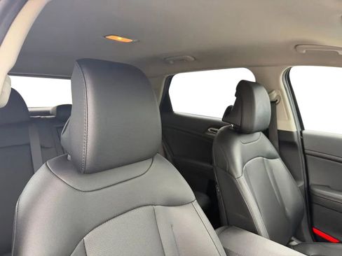 Used 2024 Kia Sportage EX FWD image 26