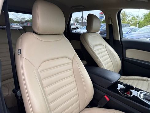 Used 2017 Ford Edge SEL w/ Equipment Group 201A AWD/4WD image 19