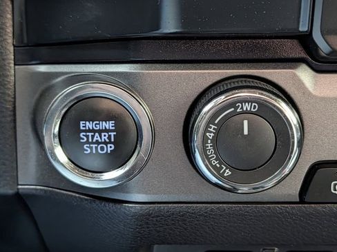 Used 2023 Toyota Tacoma TRD Off-Road w/ Technology Package image 18