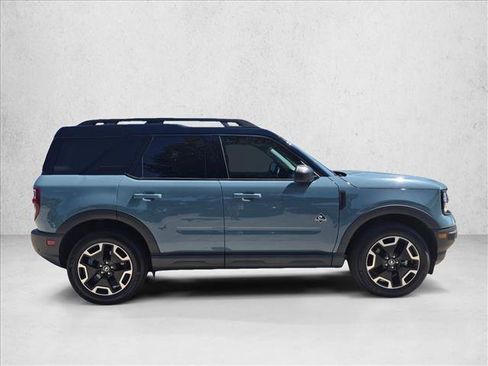 Used 2023 Ford Bronco Sport Outer Banks w/ Tech Package AWD/4WD image 4