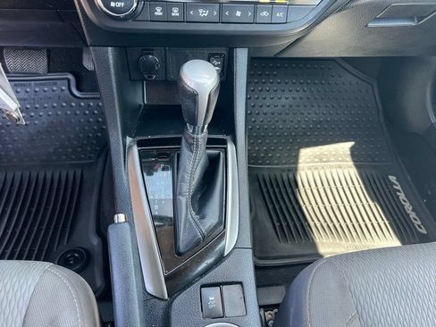 Used 2016 Toyota Corolla LE FWD image 32