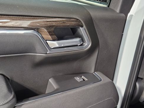 Used 2026 Chevrolet Silverado 1500 LT Trail Boss w/ Protection Package AWD/4WD image 33