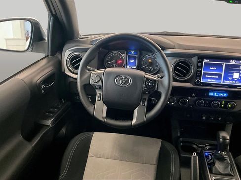 Used 2023 Toyota Tacoma TRD Off-Road AWD/4WD image 17