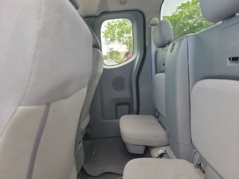 Used 2016 Nissan Frontier S RWD image 14