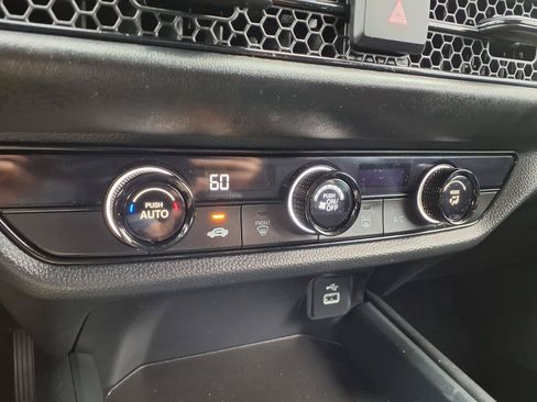 Used 2024 Honda HR-V LX image 7