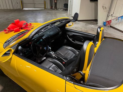 Used 2003 Porsche Boxster RWD image 8