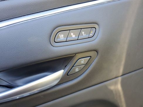 Used 2023 Cadillac Escalade Sport w/ LPO, ONYX Package image 24