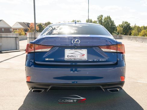 Used 2018 Lexus IS 300 AWD image 6
