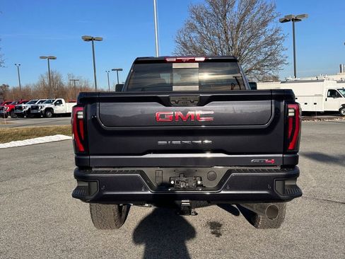 New 2026 GMC Sierra 2500 AT4 w/ AT4 Premium Plus Package AWD/4WD image 7