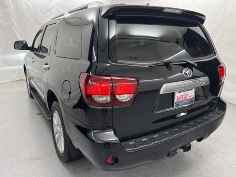 Used 2019 Toyota Sequoia Platinum AWD/4WD image 9