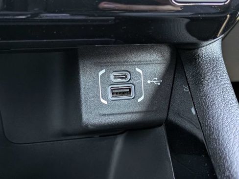 New 2026 Jeep Compass Latitude AWD/4WD image 21