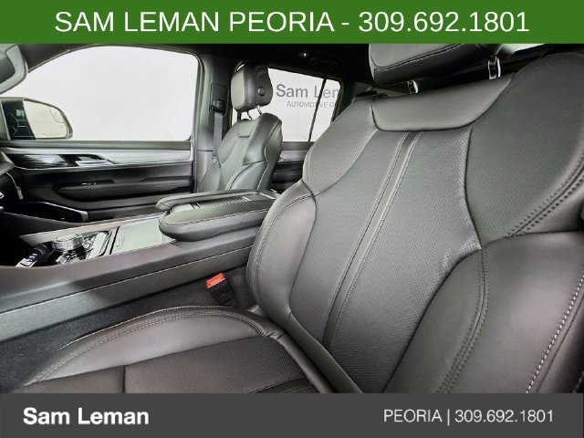 New 2026 Jeep Grand Wagoneer 4WD w/ Premium Group I image 22