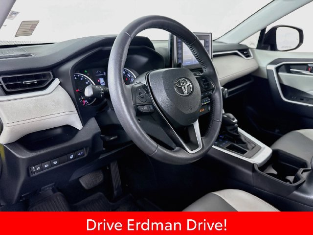 Certified 2021 Toyota RAV4 XLE Premium FWD image 7