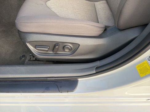 Used 2023 Toyota Camry LE FWD image 34