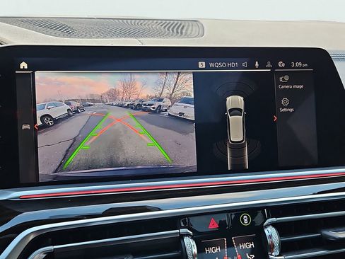 Used 2019 BMW X5 xDrive40i w/ Premium Package 2 image 16