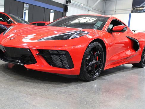 Used 2021 Chevrolet Corvette Stingray Coupe w/ 1LT RWD image 6