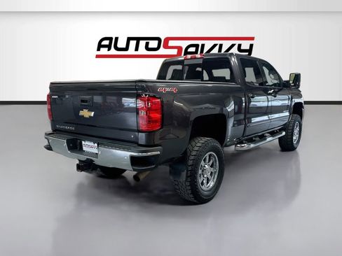 Used 2015 Chevrolet Silverado 2500 LT w/ LT Convenience Package AWD/4WD image 7