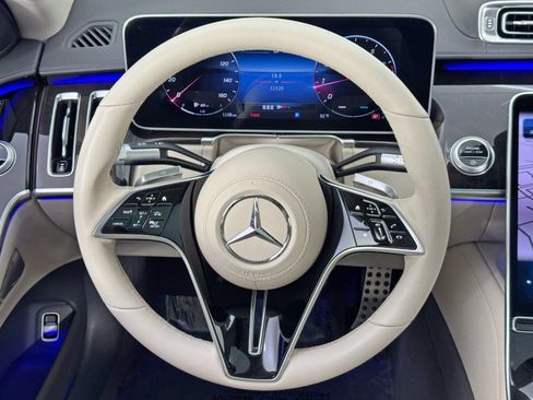 Used 2023 Mercedes-Benz S 580 S 580 w/ AMG Line & Night Pack image 22