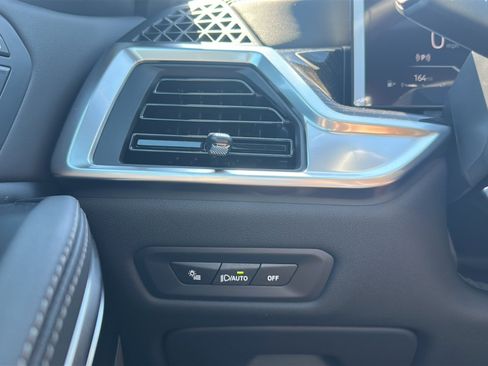 New 2026 BMW X6 xDrive40i w/ Climate Comfort Package image 26