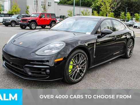 Used 2023 Porsche Panamera 4 Platinum Edition AWD/4WD image 3