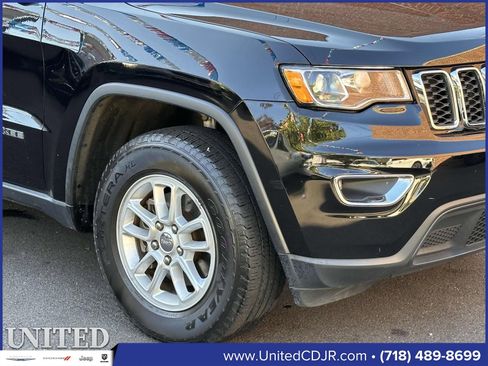 Used 2020 Jeep Grand Cherokee Laredo image 11