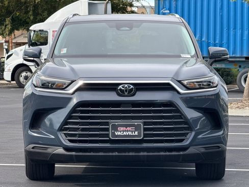 Used 2024 Toyota Grand Highlander AWD image 10