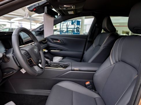 New 2026 Toyota Crown Signia AWD/4WD image 11