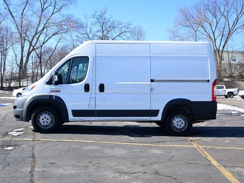Used 2017 RAM ProMaster 2500 FWD image 4