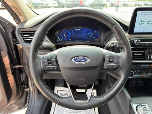 Used 2020 Ford Escape Titanium AWD/4WD image 45