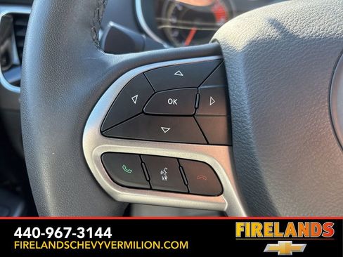 Used 2022 Jeep Cherokee Limited w/ Mopar Interior Package image 18
