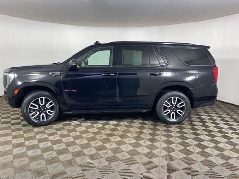 Used 2024 GMC Yukon AT4 AWD/4WD image 7