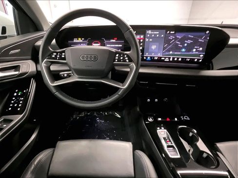 Certified 2025 Audi Q6 e-tron Premium Plus w/ Premium Plus AWD/4WD image 8