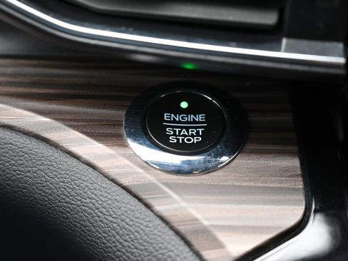 Used 2021 Ford Explorer Limited image 28