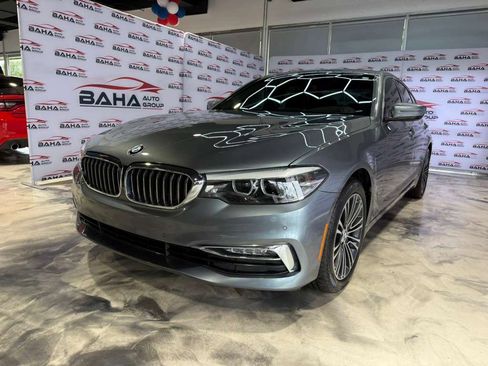 Used 2018 BMW 530e xDrive w/ Premium Package 2 AWD/4WD image 2