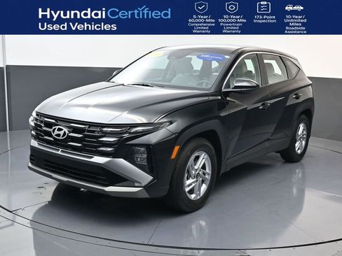 Used 2026 Hyundai Tucson SE FWD image 1
