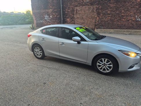 Used 2017 MAZDA MAZDA3 Sport w/ Preferred Equipment Package FWD image 3