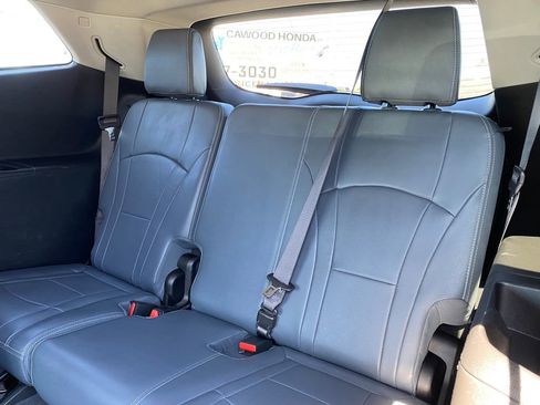 Used 2020 Buick Enclave Essence FWD image 16