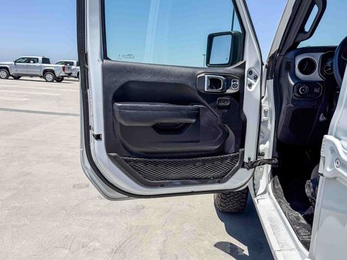 Used 2024 Jeep Wrangler Unlimited Sport AWD/4WD image 20