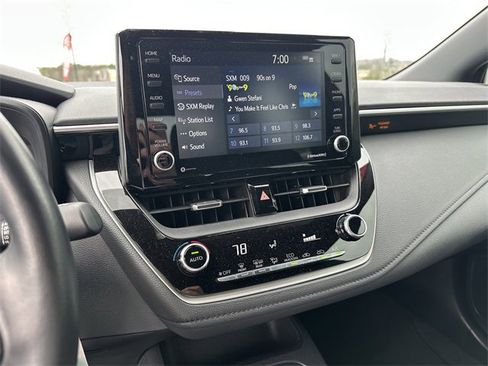 Used 2022 Toyota Corolla SE image 29