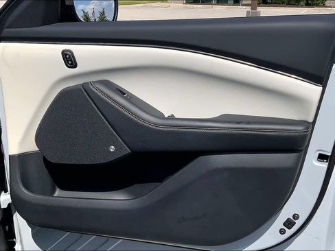 Used 2023 Ford Mustang Mach-E Premium RWD image 23