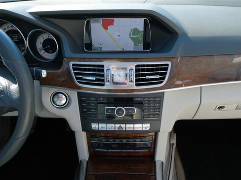 Used 2014 Mercedes-Benz E 350 Sedan w/ Premium 1 Package image 20